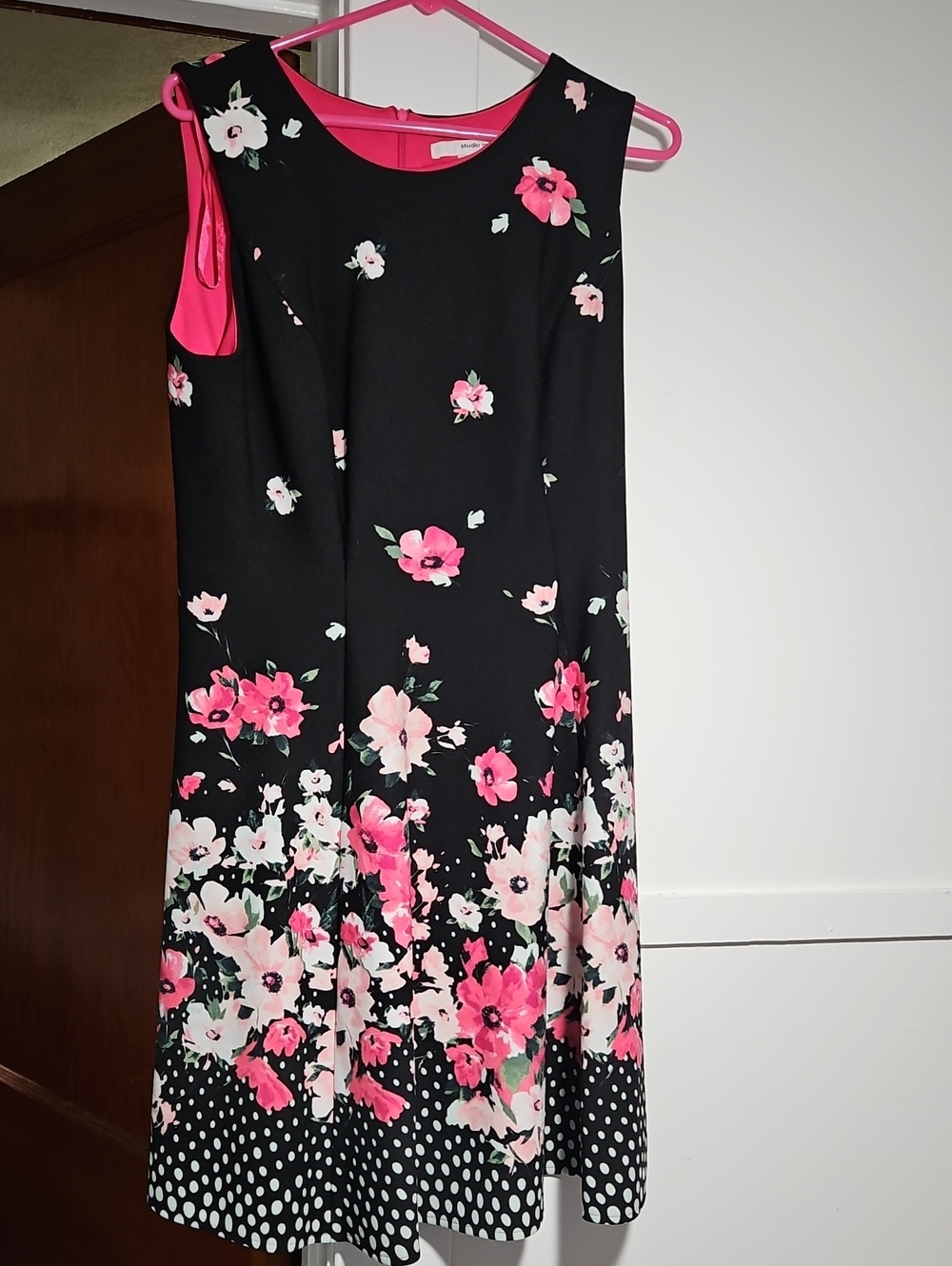 Studio One Black Floral Sleeveless Midi Dress with Polka Dots Size 12 EUC